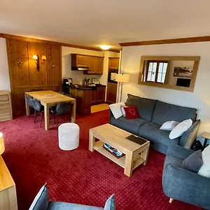 arc-1950-appt-2ch-6-pers-res-5-luxe-piscine-sauna.hotels-rhonealpes.com/